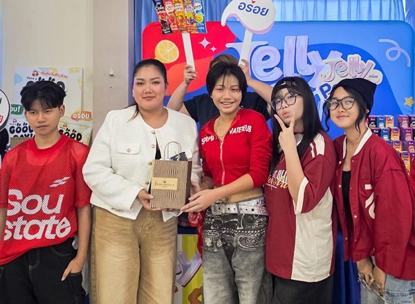 พอช เมดิก้า ขอเป็นส่วนหนึ่งในการส่งต่อความสนุก ความสดใส และพลังของคนรุ่นใหม่    กับกิจกรรม “Esport What? School Tour 2026”